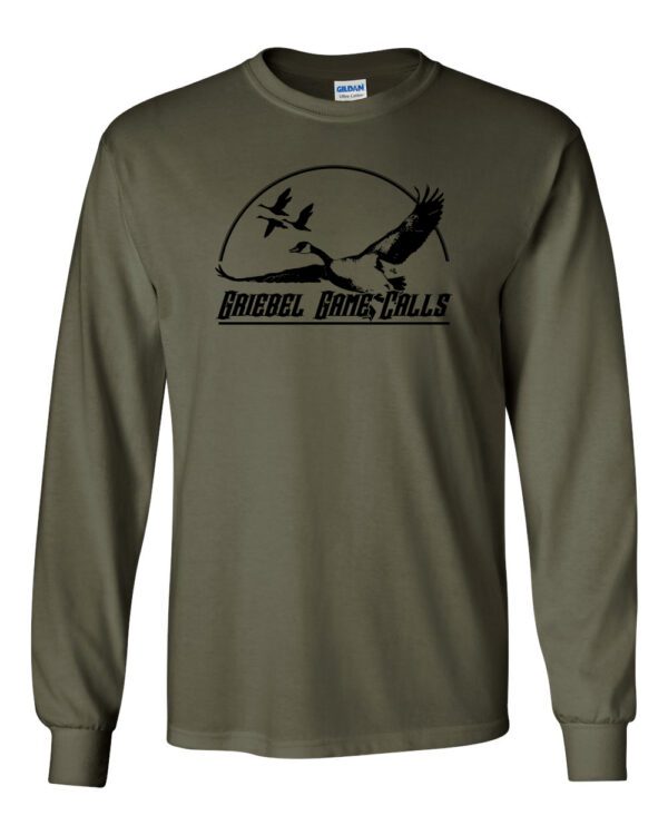 A long sleeve shirt with the logo of gabriel eagle ville.